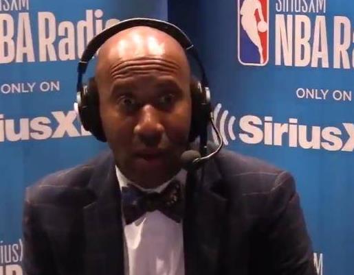 多纳鲁马：1-2之后我们就放弃了比赛，这绝对不应该发生（多纳鲁马直言：比分变成1-2后我们选择了放弃，这绝不能发生）