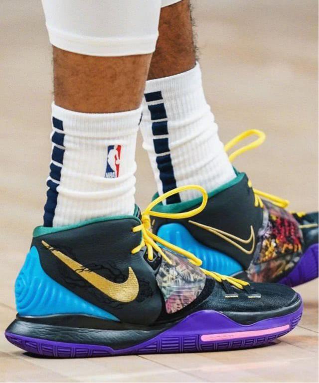 中国U17vs文莱U17：邝兆镭、万项首发，何思凡、金昱成出战（中国U17迎战文莱U17：邝兆镭、万项先发，何思凡、金昱成出战）