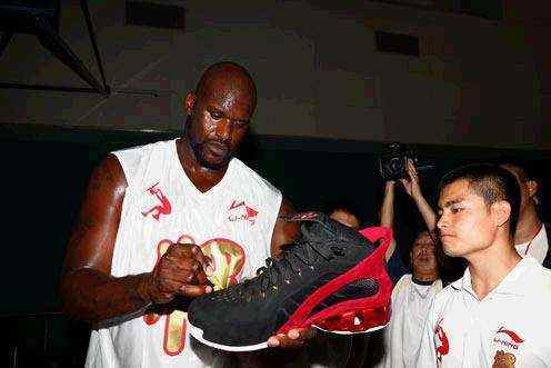 世界杯史话01：世界上第一场国际足球比赛是什么时候打的？（世界杯故事01：首场国际足球赛何时开踢？）