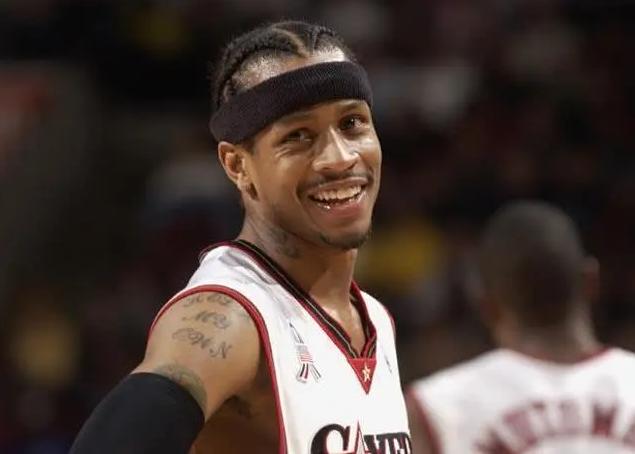 中超历年亚军：申花第五次屈居亚军，超越国安、泰山排名第一（中超历届亚军榜：申花五度屈居第二，超越国安与泰山居首）