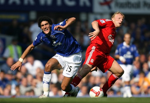 暂停关闭皮斯胡安球场，塞维利亚足球俱乐部坚决反对不公平处罚（塞维利亚俱乐部强烈抗议不公惩罚，反对暂时关闭皮斯胡安球场）